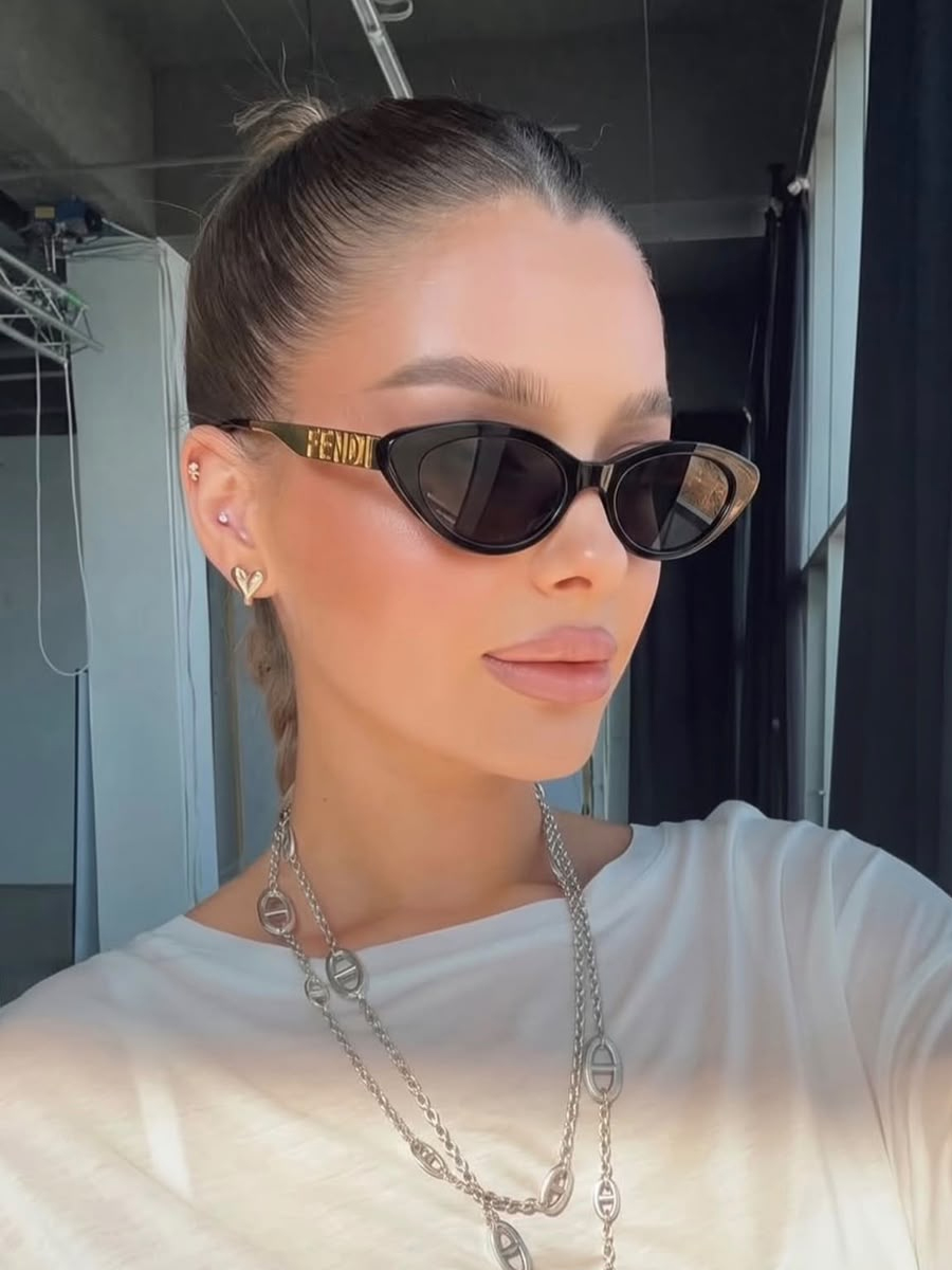 Óculos de Sol FENDI FE 40202I 01A